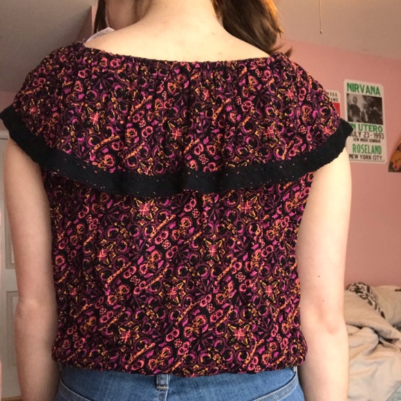 Mossimo Ruffle Top - Picture 2 of 3